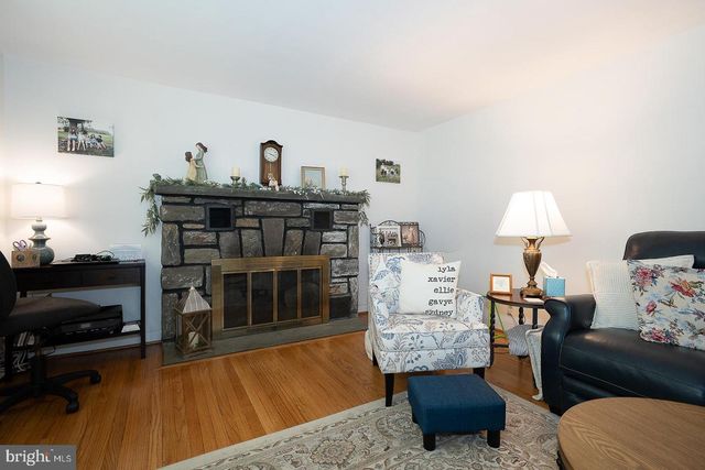 2115 WINTON AVE, Havertown, PA 19083