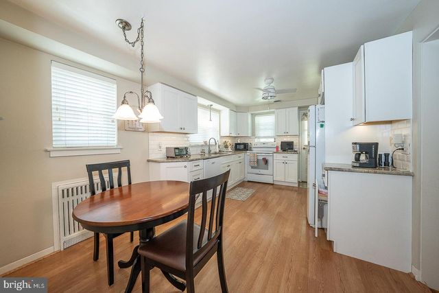2115 WINTON AVE, Havertown, PA 19083
