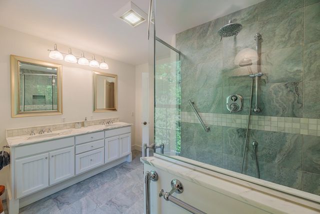 777 McCooey Drive, Manchester, VT 05255