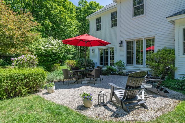 777 McCooey Drive, Manchester, VT 05255