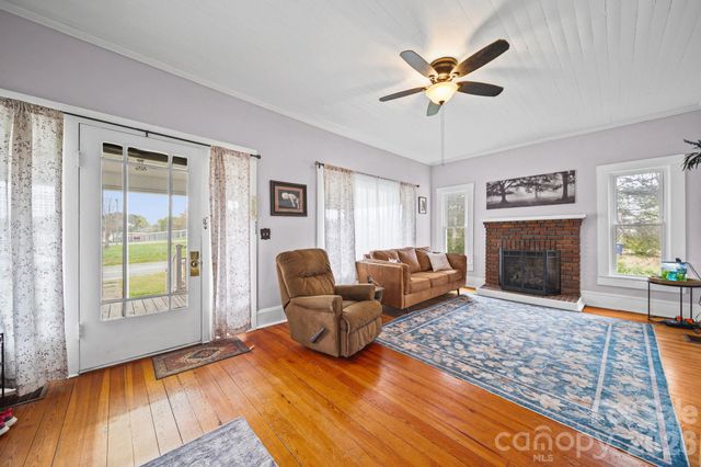 333 N Main Street, Mount Pleasant, NC 28124