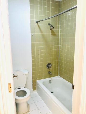 1931 Prairie Square 234, Schaumburg, IL 60173