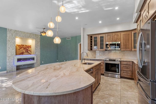 2350 N Lake Star Drive, Tucson, AZ 85749