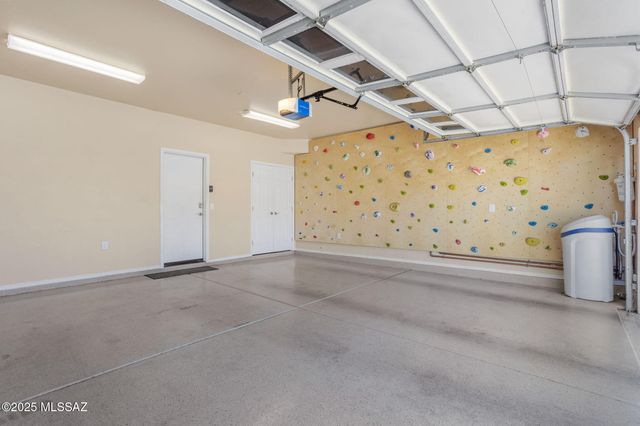 2350 N Lake Star Drive, Tucson, AZ 85749