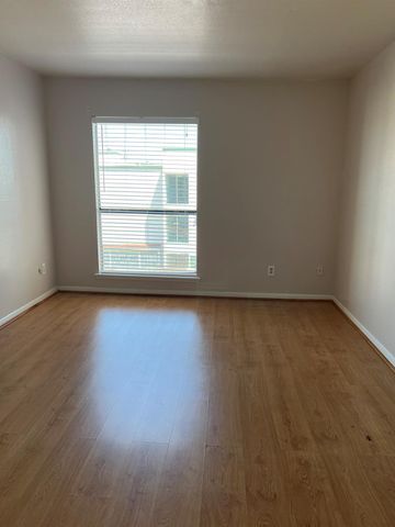 2814 S Bartell Drive 39, Houston, TX 77054