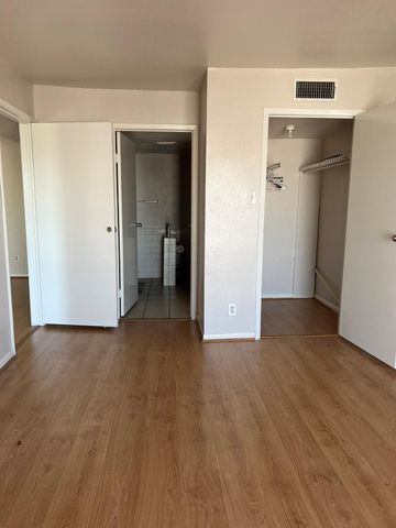 2814 S Bartell Drive 39, Houston, TX 77054