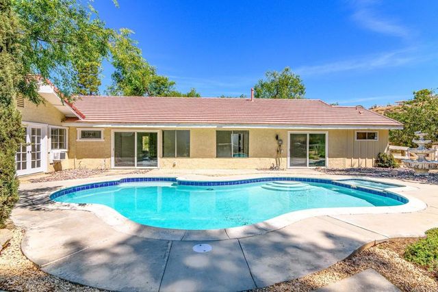 37985 Avenida Bravura, Temecula, CA 92592