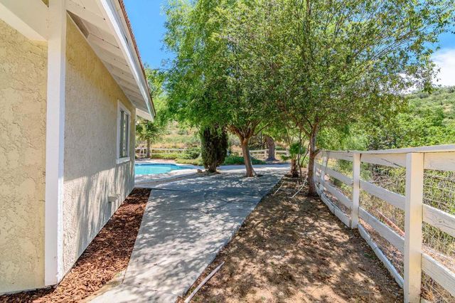 37985 Avenida Bravura, Temecula, CA 92592