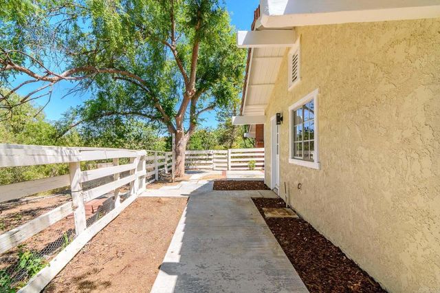 37985 Avenida Bravura, Temecula, CA 92592