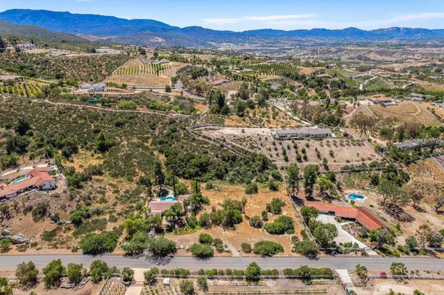 37985 Avenida Bravura, Temecula, CA 92592