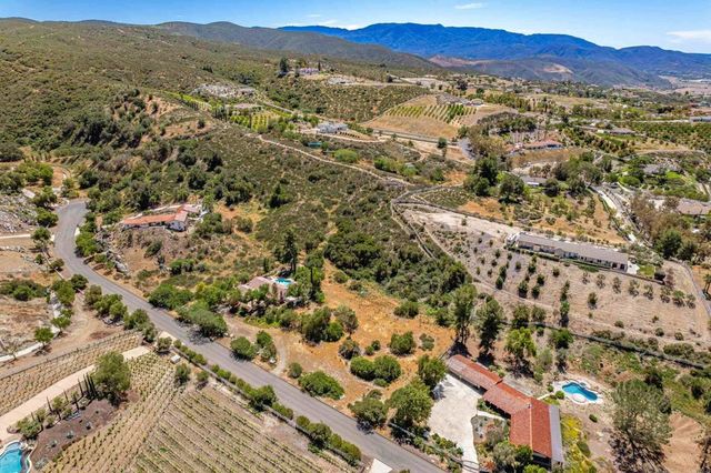 37985 Avenida Bravura, Temecula, CA 92592