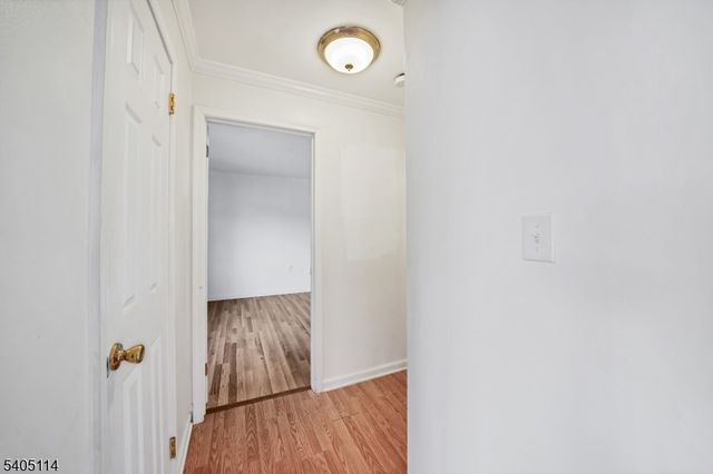 76 Farm Rd E, Hillsborough Twp., NJ 08844