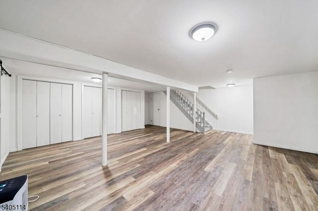 76 Farm Rd E, Hillsborough Twp., NJ 08844