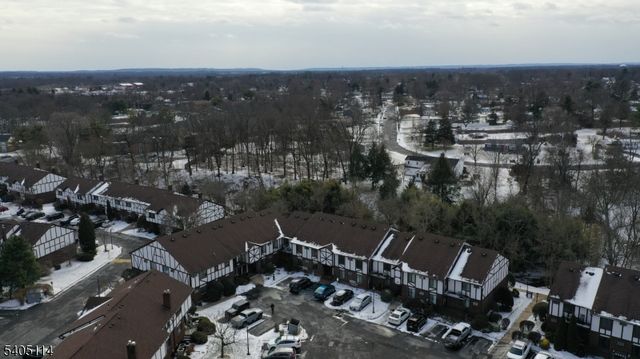 76 Farm Rd E, Hillsborough Twp., NJ 08844