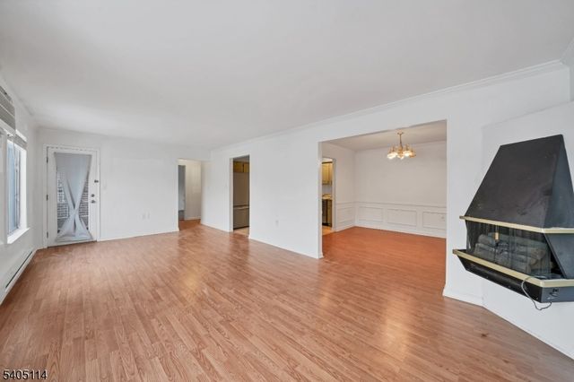 76 Farm Rd E, Hillsborough Twp., NJ 08844