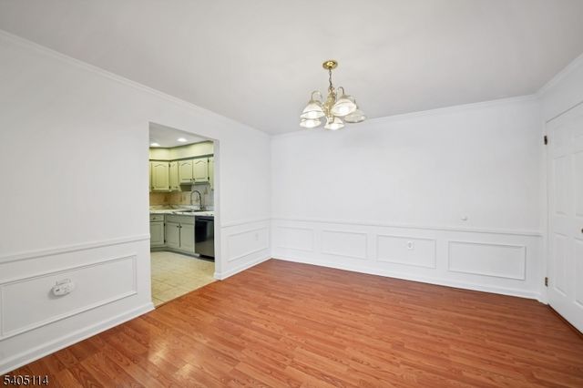 76 Farm Rd E, Hillsborough Twp., NJ 08844