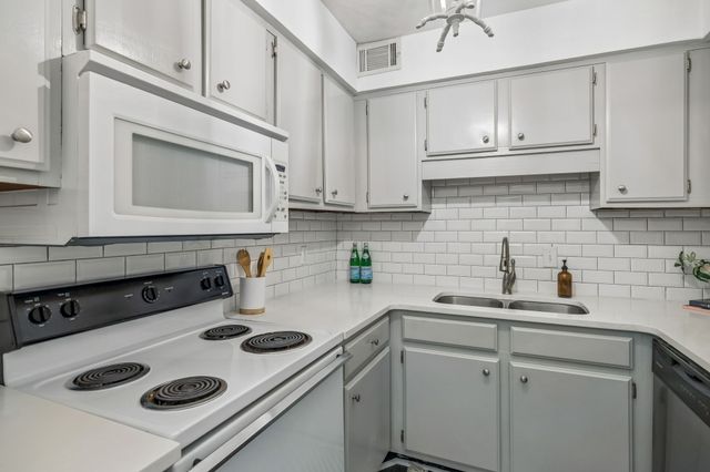 601 Boyd Mill Ave Unit M8, Franklin, TN 37064