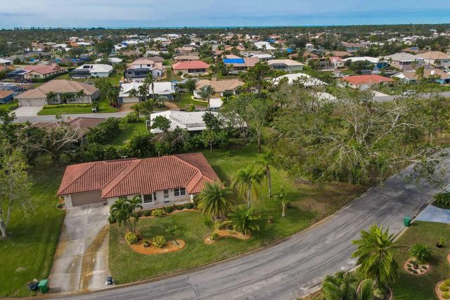 331 OAKWOOD CIRCLE, Englewood, FL 34223