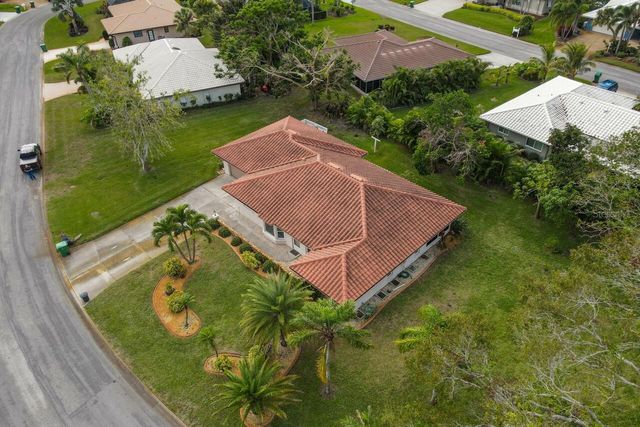 331 OAKWOOD CIRCLE, Englewood, FL 34223