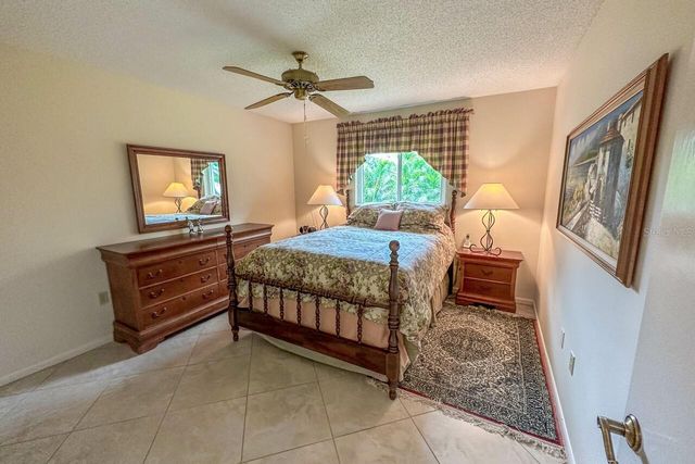 331 OAKWOOD CIRCLE, Englewood, FL 34223