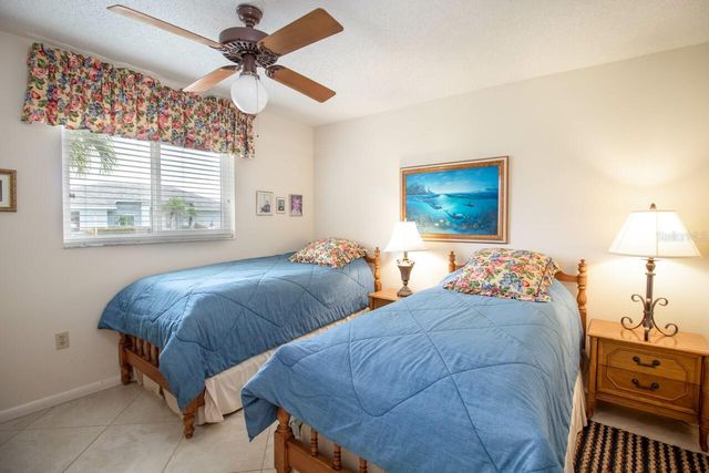 331 OAKWOOD CIRCLE, Englewood, FL 34223