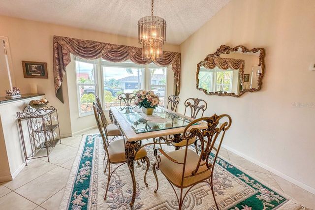 331 OAKWOOD CIRCLE, Englewood, FL 34223