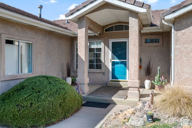 2201 S SAN CARLOS CT, St. George, UT 84790