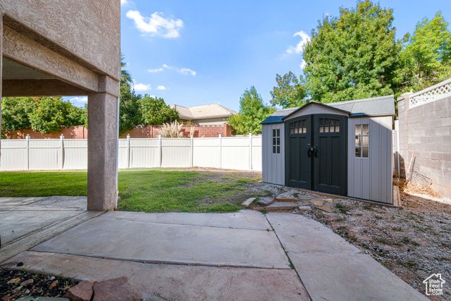 2201 S SAN CARLOS CT, St. George, UT 84790