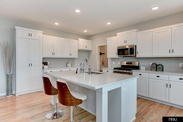 11513 S 116 Street, Papillion, NE 68133