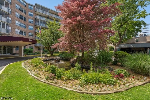 530 Valley Road C002V 2V, Montclair Twp., NJ 07043