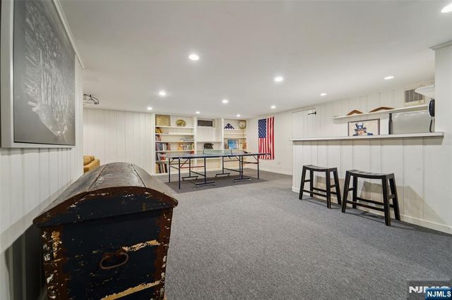100 Crest Road, Ridgewood, NJ 07450