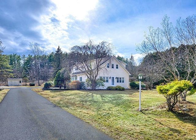 162 Hurricane Road, Keene, NH 03431