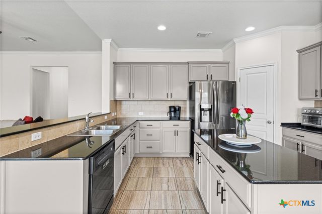 815 Cross Drive, Temple, TX 76502
