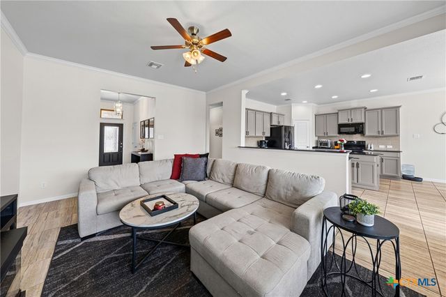815 Cross Drive, Temple, TX 76502