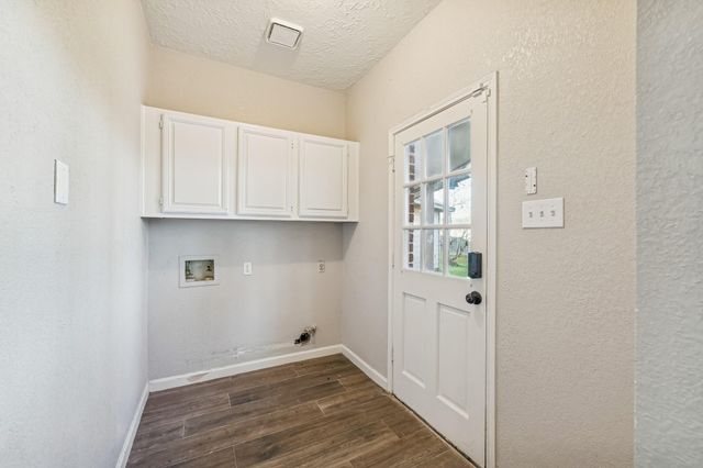 1802 Cheyenne River Circle, Sugar Land, TX 77478