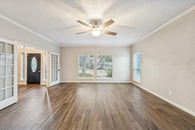 1802 Cheyenne River Circle, Sugar Land, TX 77478