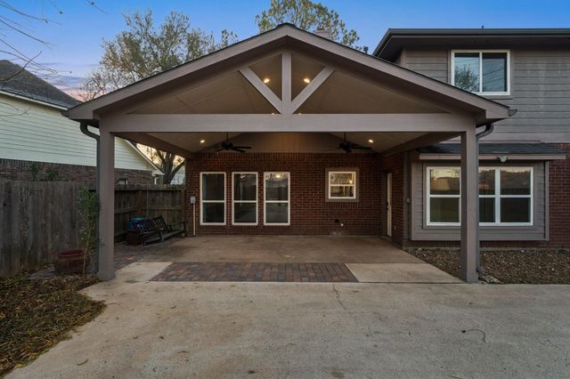 1802 Cheyenne River Circle, Sugar Land, TX 77478