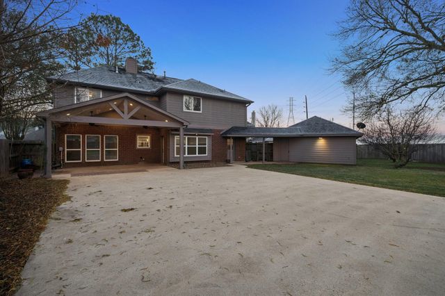 1802 Cheyenne River Circle, Sugar Land, TX 77478