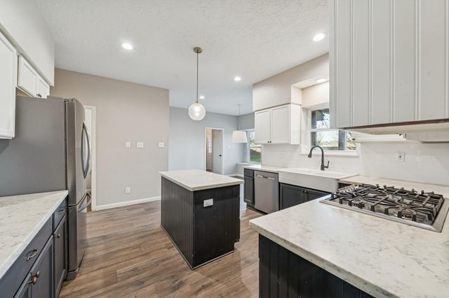 1802 Cheyenne River Circle, Sugar Land, TX 77478