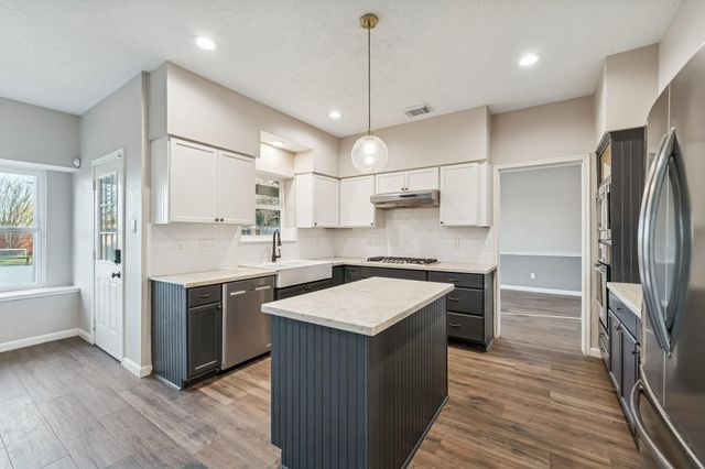 1802 Cheyenne River Circle, Sugar Land, TX 77478