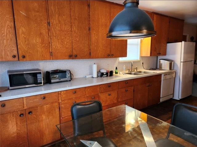 49 Bayview Dr, Mathis, TX 78368