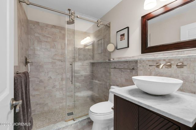 33 Tower Hill Drive, Red Bank, NJ 07701