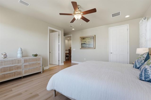 10311 LANDS END CIRCLE 13, Placida, FL 33946