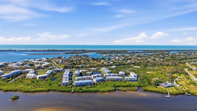 10311 LANDS END CIRCLE 13, Placida, FL 33946