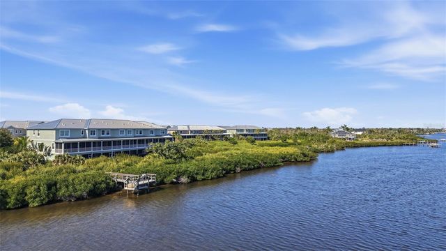 10311 LANDS END CIRCLE 13, Placida, FL 33946