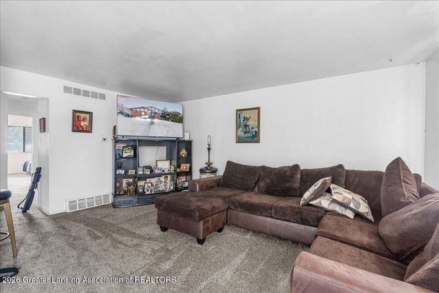 4400 Chadburne Dr Drive, Lansing, MI 48911