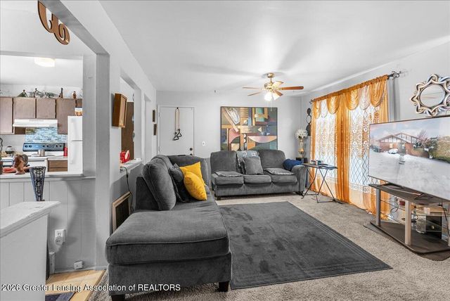 4400 Chadburne Dr Drive, Lansing, MI 48911