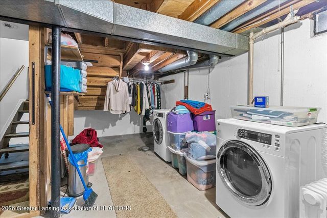 4400 Chadburne Dr Drive, Lansing, MI 48911