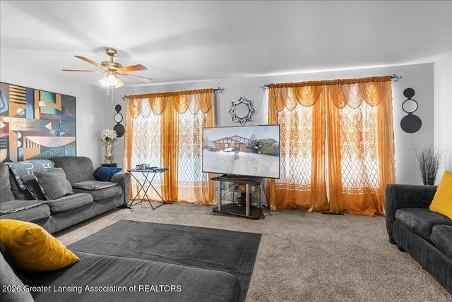 4400 Chadburne Dr Drive, Lansing, MI 48911