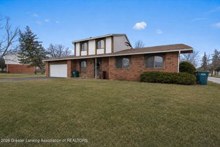 4400 Chadburne Dr Drive, Lansing, MI 48911